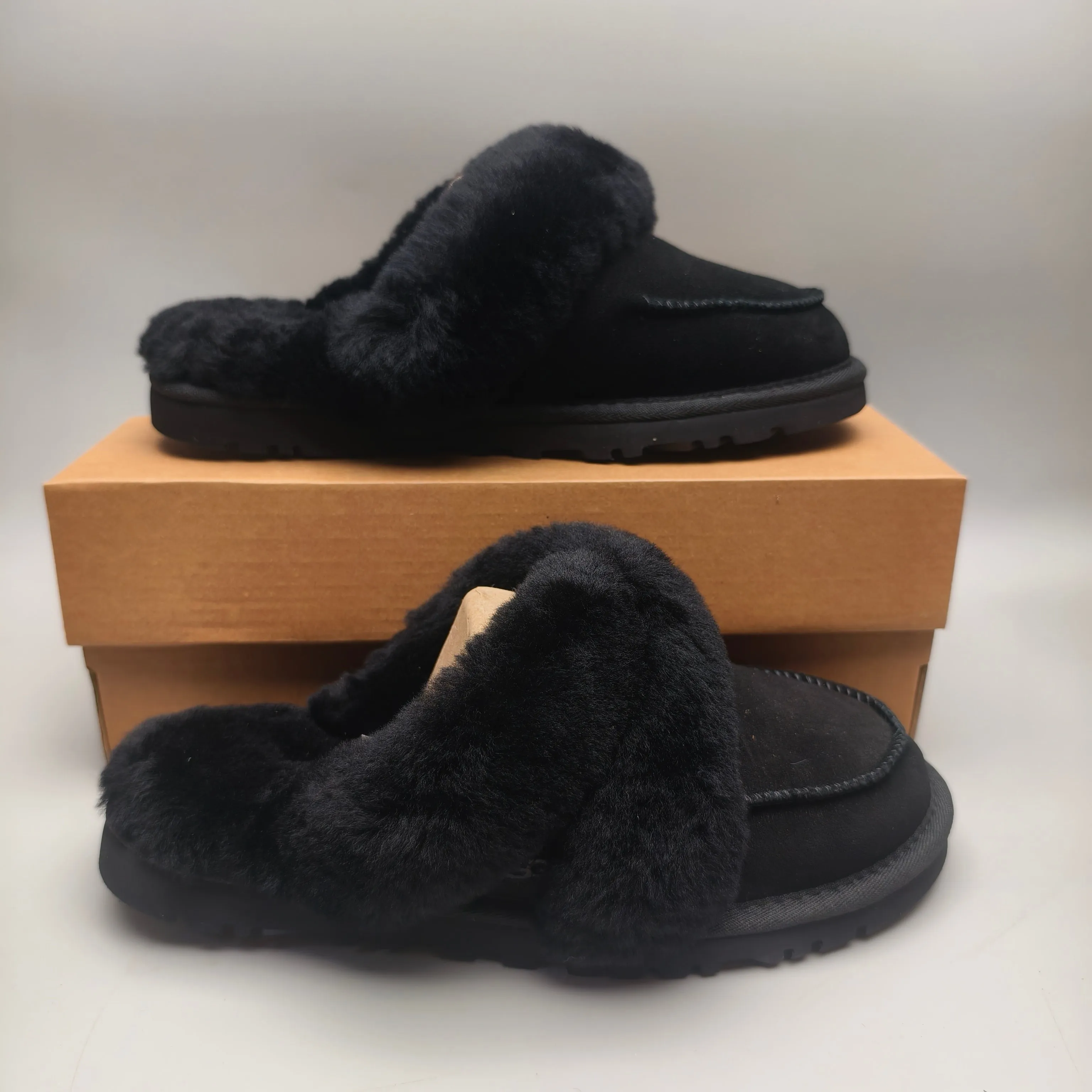 💰400 UGG sheepskin all-in-one snow boots 4571 casual home slippers color: black maroon matching size: 35-40